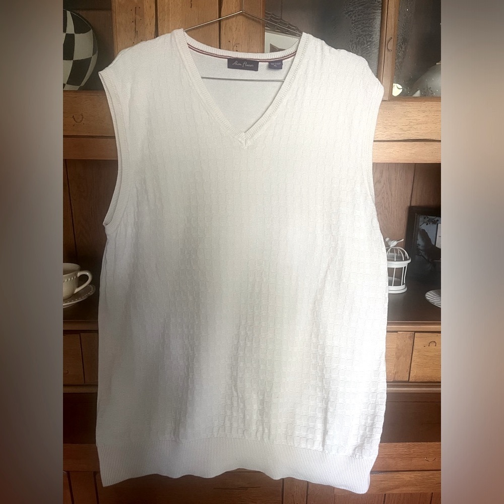 Alan Flusser 100% cotton sweater vest,  waffle weave, oatmeal/ cream, men’s XL